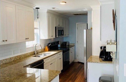 Surfside Beach House | Pierview 5 Bedroom Home by RedAwning