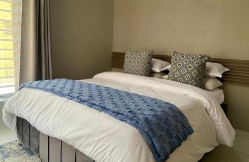 Lusaka Apartment | Pizzaro Flats