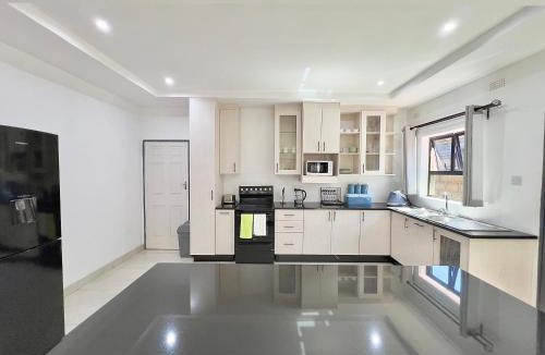 Victoria Falls Apartment | Platinum Luxury Apartment 996