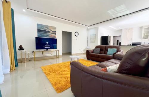 Victoria Falls Apartment | Platinum Luxury Apartment 996