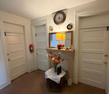 Mount Pleasant House | Pleasant Rooming House