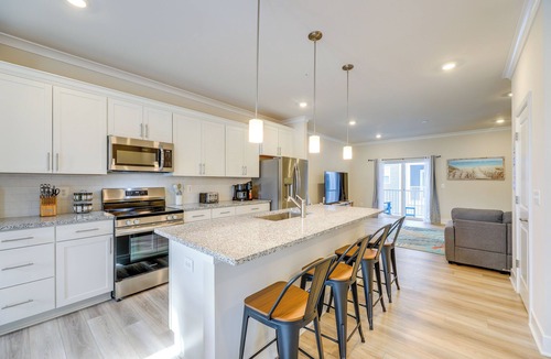 Caine Woods House | Pool Access! Newly Built Ocean City Townhome