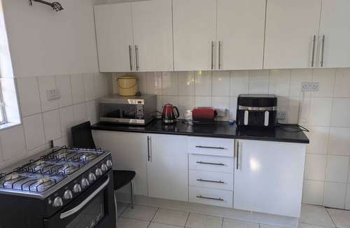 Greendale House | Pristine 3 double beds holiday home, secure complex in Greendale, Harare.