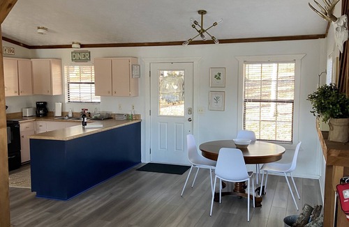 Eatonton House | Private Lakefront Oconee cottage! Great View & Location! Peaceful Retreat
