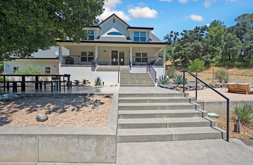 Healdsburg House | Private Oasis in Healdsburg: Pool, Spa & Views