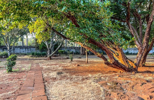 Harare East House | PROXIMITY! Gorgeous 2 Bedroom Lodge - Centre of Harare’s Social Scene