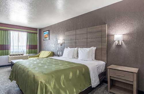 Arena District Hotel | Quality Inn I-10 East Near at&T Center
