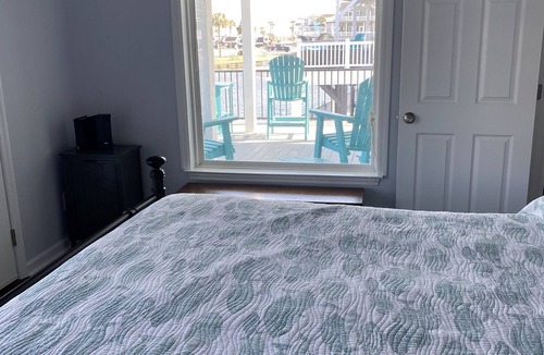 Surfside Beach House | Quiet Lake House with Spectacular Ocean View