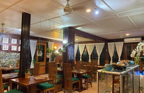 Port Moresby Hotel | Raintree Lodge