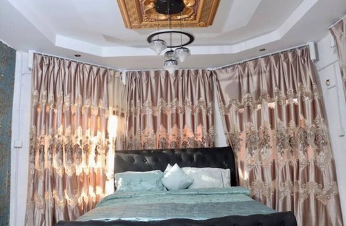 Victoria Falls Villa | Regina Francesca Villa. Regal