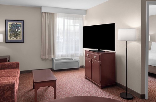 Pleasanton Hotel | Relaxing Bay Area Hotel Ideal for Romantic Couple Stay | Free Parking