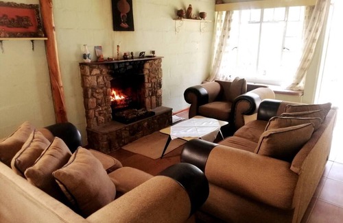 Juliasdale Cottage | Remarkable 3-Bed Cottage in Nyanga