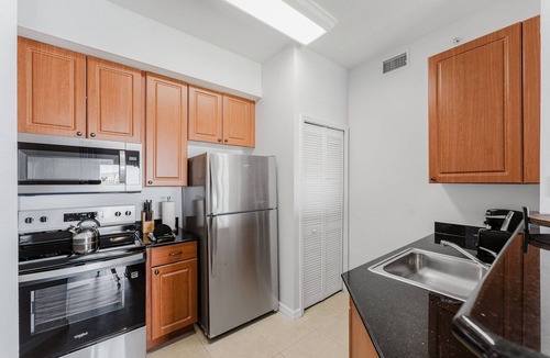 Florida Center Villa | Resort Suite on International Drive