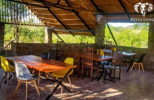 Kariba Cottage | Resta Lodge Kariba Cottage A