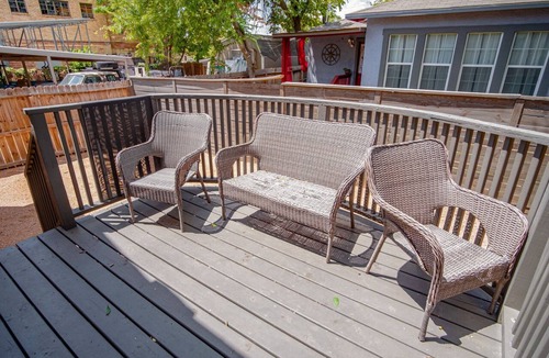Historic Garderns Cottage | Restored Historic 2br/1.5ba House Near Downtown