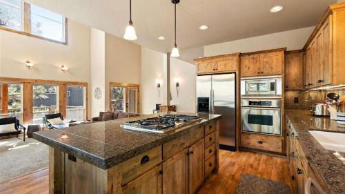 RiverWild House | River Wild Family Lodge in Bend OR
