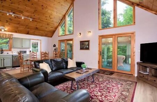 Warrensburg Cabin | Riverfront Cabin near Lake George, Skiing, Gore Mt