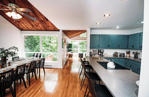 Gouldsboro Cabin | Riverfront FirePit! HotTub-Pool-Beaches-Gameroom