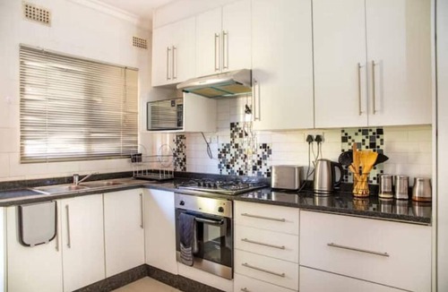 Lusaka Central Apartment | Roma, Lusaka, cosy and homely apartment