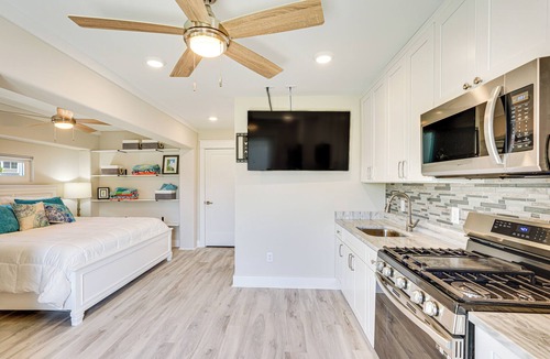 Mexico Beach House | Rooftop Deck & Hot Tub: Mexico Beach Home!