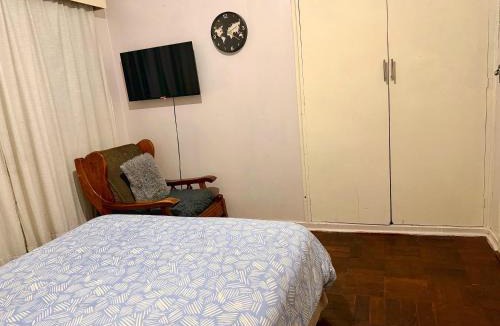 Harare House | Room 5 mins from RG Mugabe Airport
