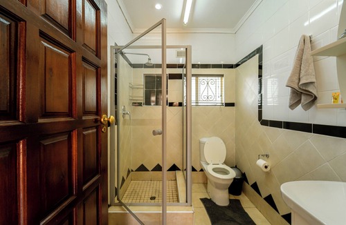 Victoria Falls House | Room-zambezi Family Lodge - Buffalo Room