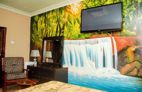 Lusaka Cabin | Royal Shalom Lodge