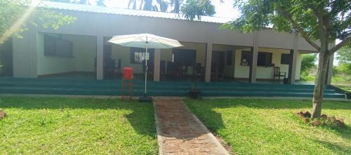 Kakumbi Cabin | Royal South Luangwa Safaris Lodge