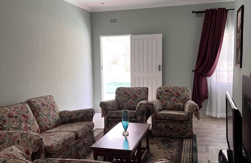 Harare Apartment | Rustic 3 bedroom Cottage - 2267