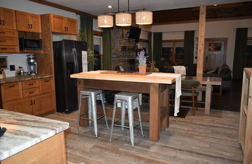 Chalet Village North House | Rustic Lodge in Mountains with tranquility and luxury in Gated Community.