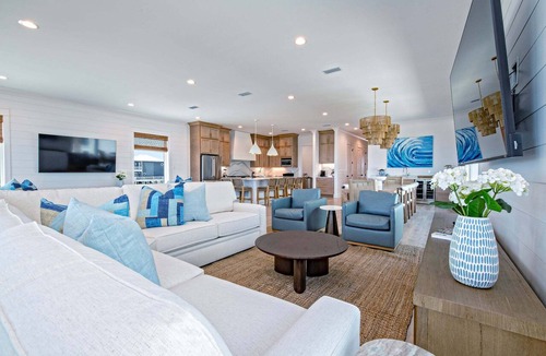 Southpointe House | Sandy Crax West BRAND NEW 8 Bedroom Private Pool Sleeps 24