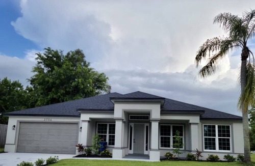 Desoto Lakes House | Sarasota Private Brand New 3 Bedroom 2 Bathroom House