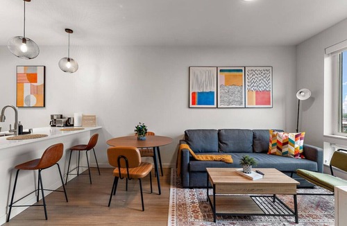 Downtown Minneapolis Apartment | Scenic Terrace Stay Near Walker Art Center & Shops