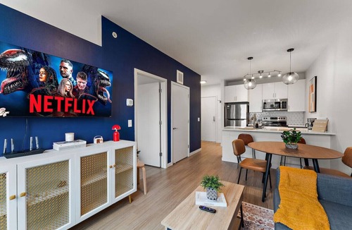 Downtown Minneapolis Apartment | Scenic Terrace Stay Near Walker Art Center & Shops