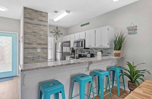 Miramar Beach House | Seaside Bliss | 5-Min to Beach, Dining & Shops 🌴🏖️