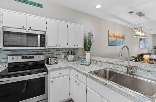 Miramar Beach House | Seaside Bliss | 5-Min to Beach, Dining & Shops 🌴🏖️