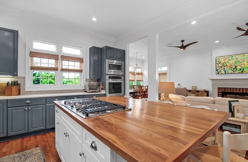 Debordieu Colony House | Seawind Retreat Updated home in Debordieu steps from the beach access