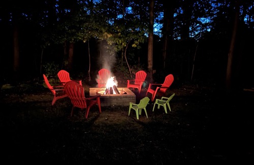 Saugatuck Cottage | Secluded Saugatuck Retreat: Hot Tub, 3.5 Acres, Trails, Dog-Friendly