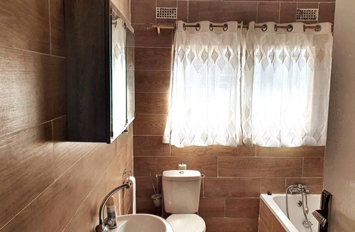 Harare Apartment | Secure solar powered two bedroomed haven