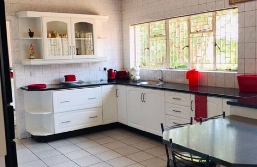 Harare East House | Self Catering Modern fully furnished House