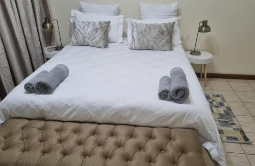 Bulawayo Apartment | Serene Apartment at Arlington with power backup