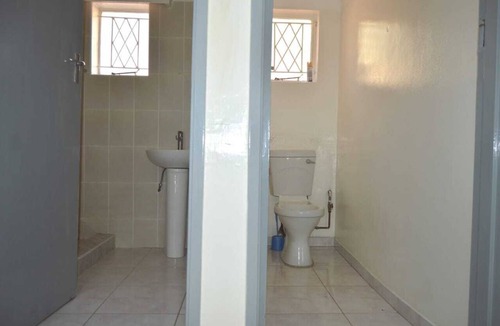 Victoria Falls Cottage | Serene spacious environment five minutes drive
