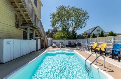 Duck House | Shore is Fun - Duck, Poteskeet, Beach 480 Yds, 3 Min. Walk to Downtown, Pool, Hot Tub, YR Flex
