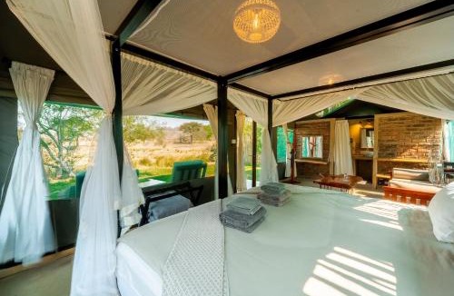 Victoria Falls Cabin | Sian-simba-river-lodge