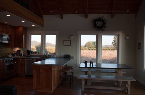 Geyserville Cottage | Simple, Serene Wine Country Retreat In Alexander Valley, Sonoma County