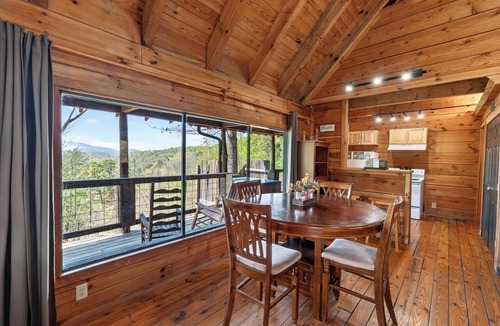 Townsend Cabin | Sleeps 30 | 5 Cabins + Hot Tubs + Firepit + Views | Mtn Views + Smokies Access