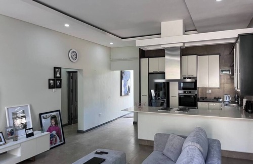 Lusaka Central Apartment | Smart 2BR w/Starlink, Alexa & Solar | Salama Park