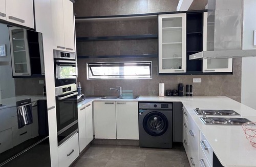 Lusaka Central Apartment | Smart 2BR w/Starlink, Alexa & Solar | Salama Park