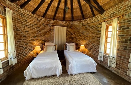 Bulawayo Cabin | Southern Cross Estate