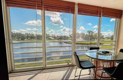 Braden River Condo | Spacious 2nd floor 2-bedroom condo in beautiful Palm Aire CC, Sarasota, FL